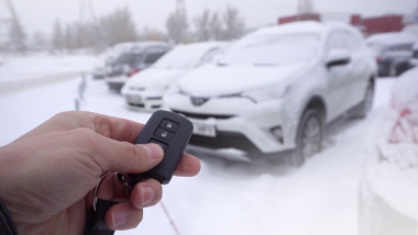 Cold Weather and Your Car Key Fob: What You Need to Know